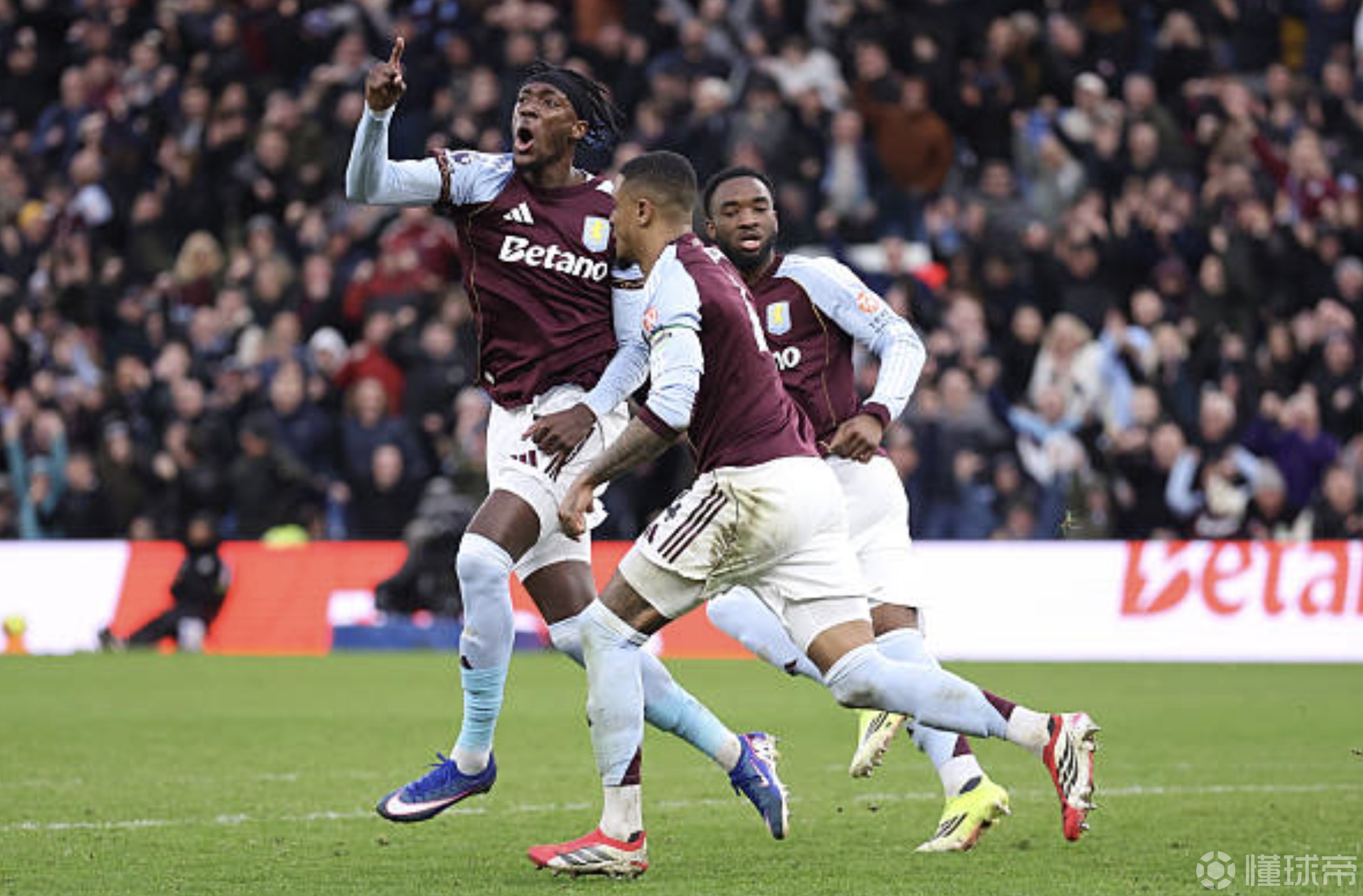 亞伯拉罕：英超爭(zhēng)冠？我們距離榜首并不遠(yuǎn)，誰(shuí)知道會(huì)發(fā)生什么